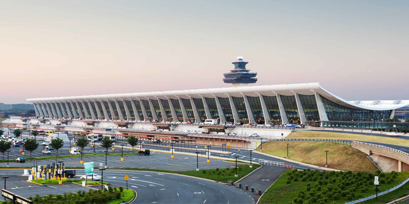 Washington Dulles International Airport (IAD)