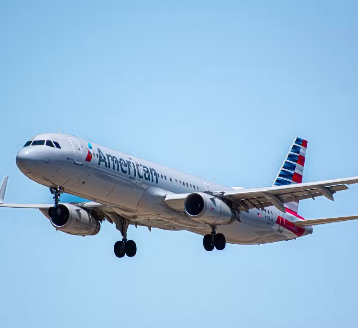 may-bay-american-airlines